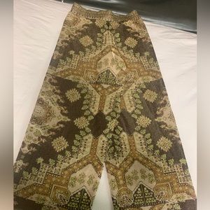 Zara trousers. Medium. Never worn